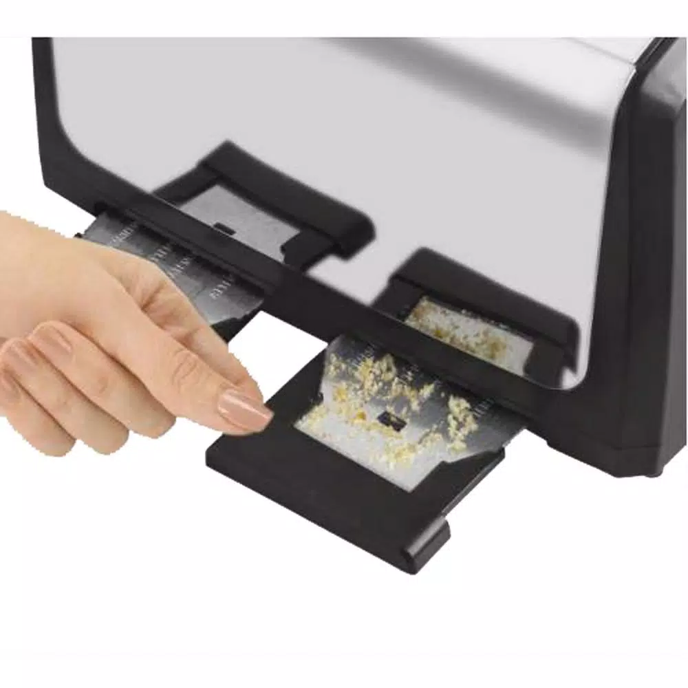 Toasters BLACK+DECKER 4-Slice Black Extra-Wide Slot Toaster With Browning Control 2 Toasters BLACK+DECKER 4-Slice Black Extra-Wide Slot Toaster With Browning Control - Image 2