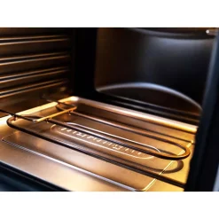 Toasters DeLonghi Livenza 2000 W 2-Slice Stainless Steel Convection Toaster Oven With Broiler -BergHOFF Shop silver delonghi toaster ovens eo241250m 1f 1000