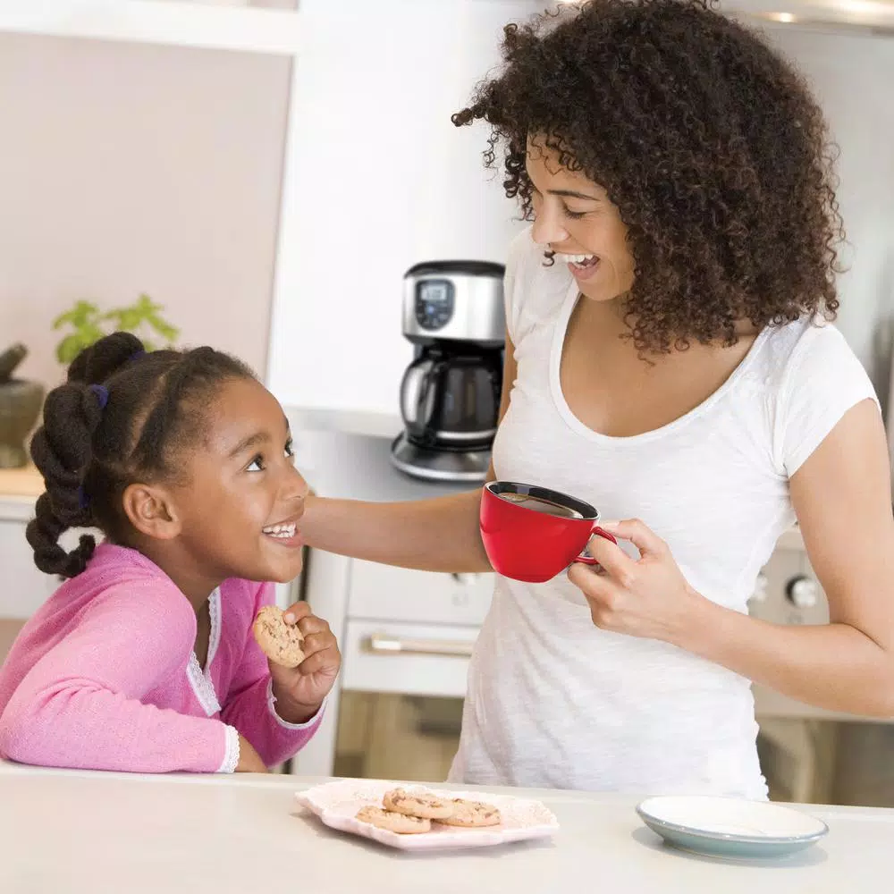 Coffee Makers BLACK+DECKER 12-Cup Programmable Coffeemaker In Stainless Steel 6 Coffee Makers BLACK+DECKER 12-Cup Programmable Coffeemaker In Stainless Steel - Image 6